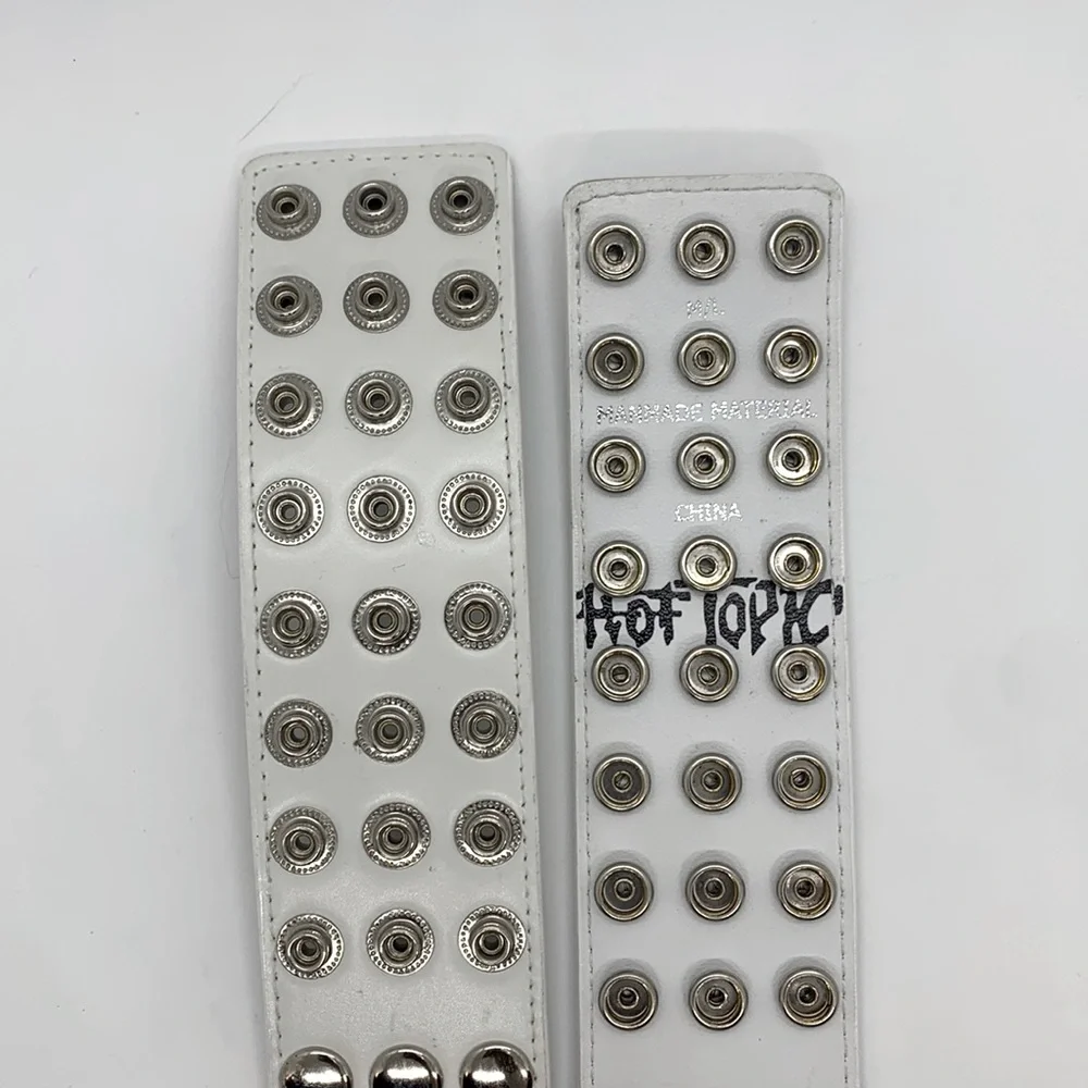 Hot Topic Belt Button 3 Row Snap Closure Man Made Material White M/L Punk Rock